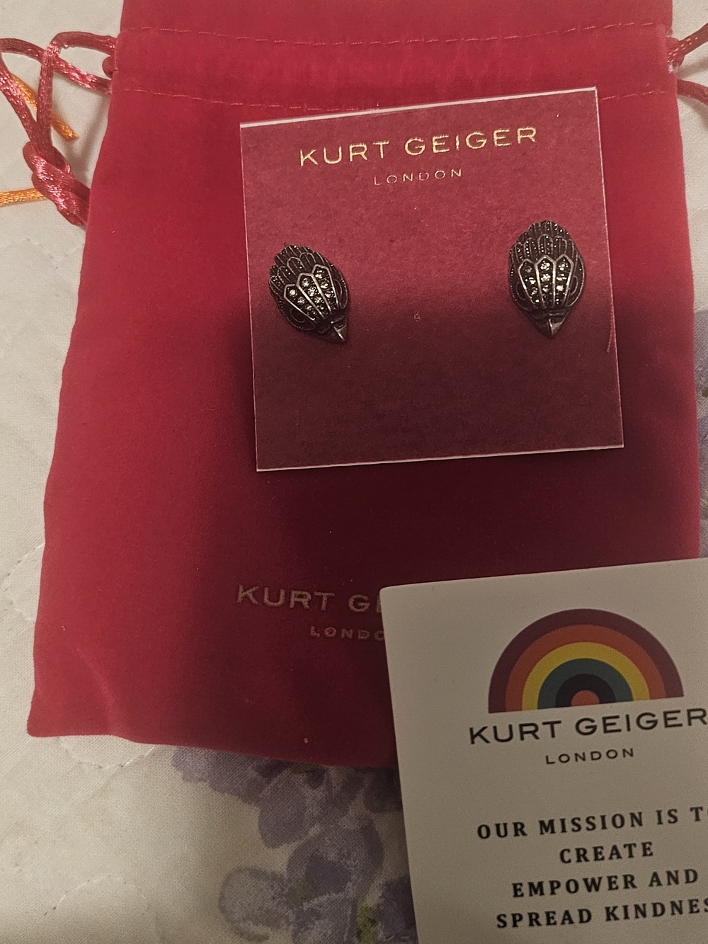 Fashionable EAGLE earrings NWT